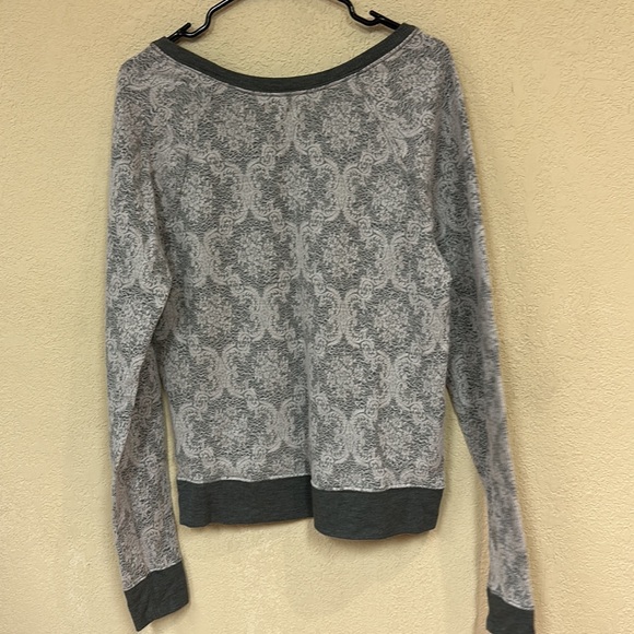 Kimchi Blue Womens Lace damask Crewneck Sweater size Large - Picture 6 of 6